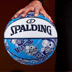 Spalding Basketball - Size 7 Kids & Outdoor Ball (77-746Y)